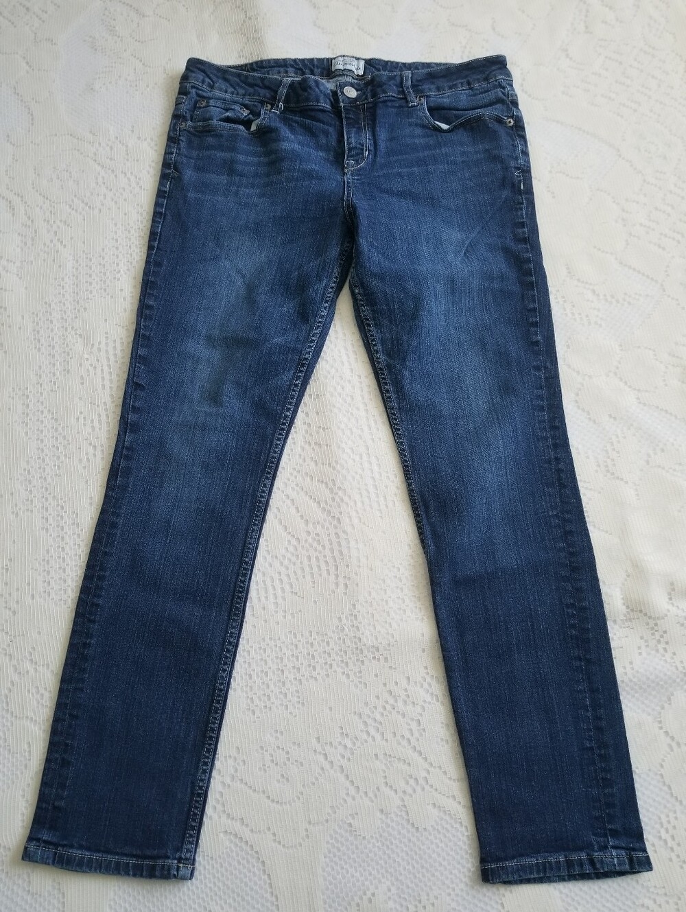 Aeropostale Classic Mid Rise Bayla Skinny Jeans 15/16 Short